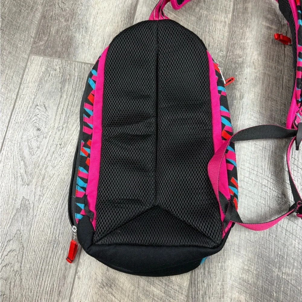 Chaco‎ Raglands Pink/Black Print Sling Bag